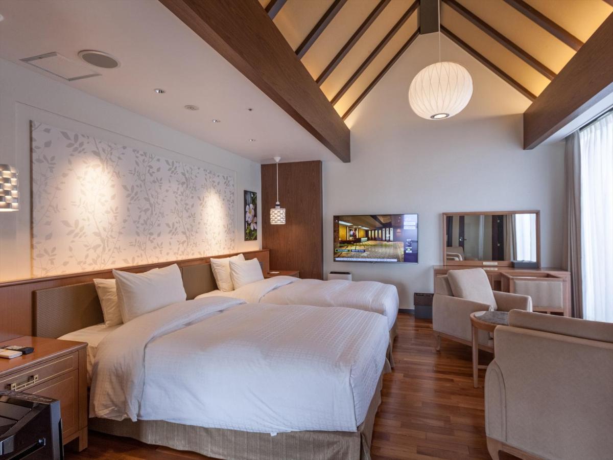 Okinawa Exes Naha Hotel Екстериор снимка