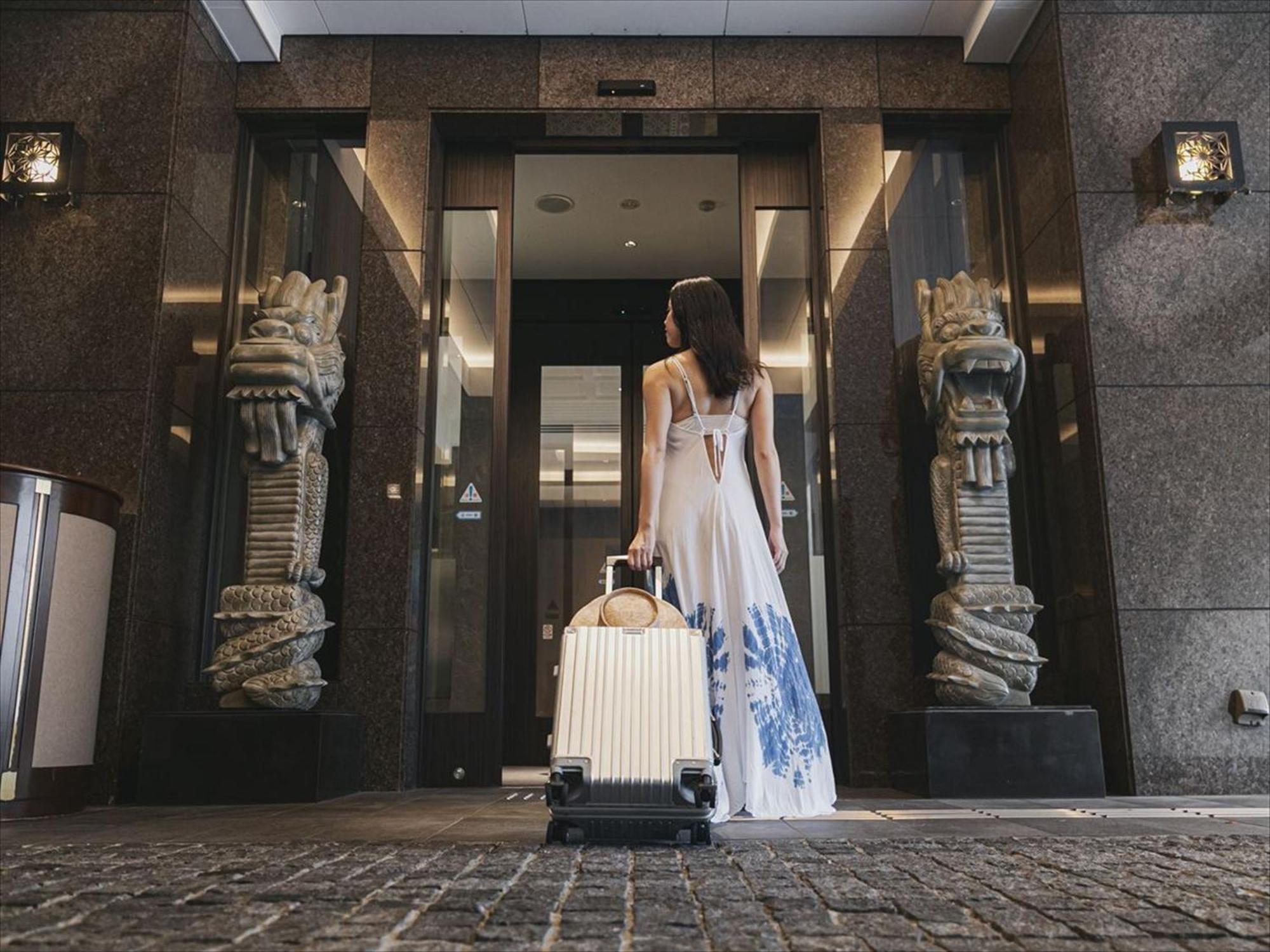 Okinawa Exes Naha Hotel Екстериор снимка